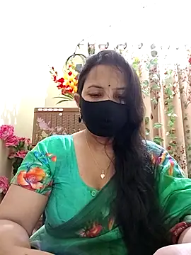 Snapshot of Payel-Sen chatting on 03/18/25, 05:33 Payel-Sen online show from 03/18/25, 05:33