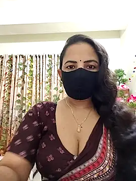 Snapshot of Payel-Sen chatting on 10/01/25, 04:44 Payel-Sen online show from 10/01/25, 04:44