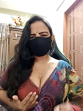 Snapshot of Payel-Sen chatting on 01/09/26, 06:26 Payel-Sen online show from 01/09/26, 06:26