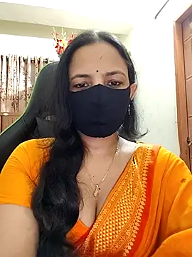 Snapshot of Payel-Sen chatting on 05/05/26, 08:23 Payel-Sen online show from 05/05/26, 08:23