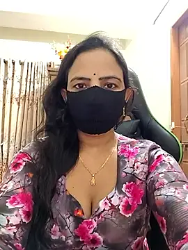 Snapshot of Payel-Sen chatting on 01/18/26, 05:16 Payel-Sen online show from 01/18/26, 05:16