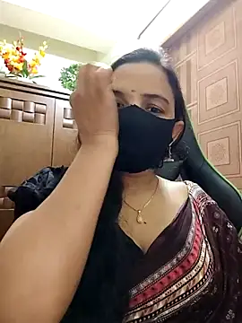 Snapshot of Payel-Sen chatting on 12/14/25, 11:10 Payel-Sen online show from 12/14/25, 11:10