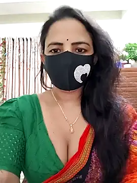 Snapshot of Payel-Sen chatting on 10/26/25, 05:13 Payel-Sen online show from 10/26/25, 05:13