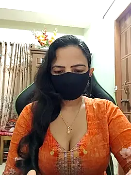 Snapshot of Payel-Sen chatting on 01/12/26, 05:31 Payel-Sen online show from 01/12/26, 05:31