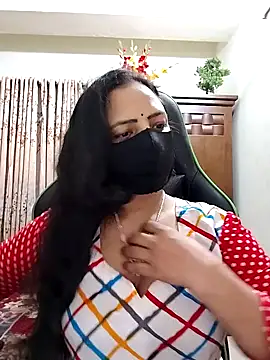 Snapshot of Payel-Sen chatting on 04/18/26, 11:12 Payel-Sen online show from 04/18/26, 11:12