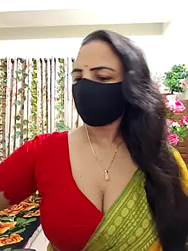 Snapshot of Payel-Sen chatting on 10/16/25, 05:32 Payel-Sen online show from 10/16/25, 05:32