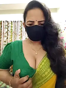 Snapshot of Payel-Sen chatting on 10/08/25, 05:13 Payel-Sen online show from 10/08/25, 05:13