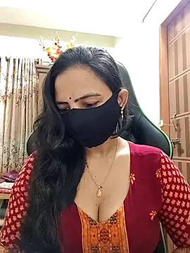 Snapshot of Payel-Sen chatting on 01/06/26, 06:45 Payel-Sen online show from 01/06/26, 06:45