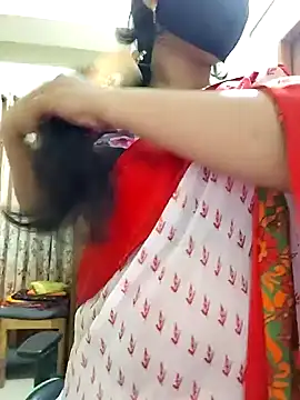 Snapshot of Payel-Sen chatting on 12/22/25, 07:03 Payel-Sen online show from 12/22/25, 07:03