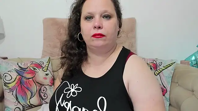 KarolineJoyy online show from 11/06/25, 08:13