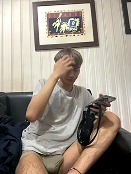 mumuowl online show from 11/24/25, 07:36