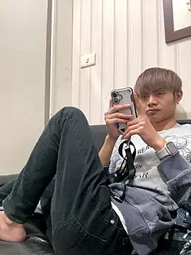 mumuowl online show from 01/13/26, 04:11