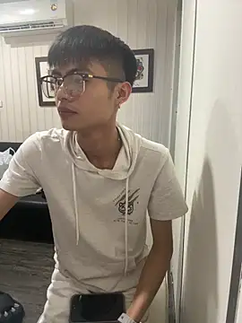 Snapshot of mumuowl chatting on 09/25/25, 05:19 mumuowl online show from 09/25/25, 05:19