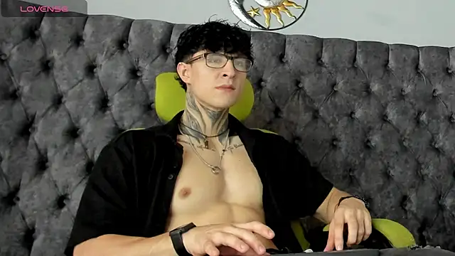 Snapshot of Jeins_carter chatting on 03/05/25, 01:50 Jeins carter online show from 03/05/25, 01:50