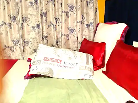 ChloeTyler23 online show from 10/22/25, 11:36