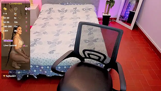 Lana stone  online show from 03/27/26, 08:26