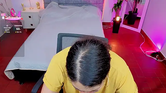 Lana stone  online show from 03/04/26, 03:25