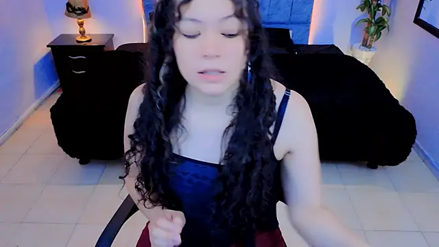 Lana stone  online show from 10/26/25, 04:24