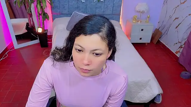 Lana stone  online show from 02/08/26, 03:37