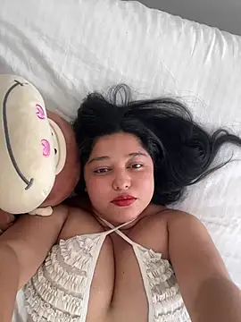 Snapshot of Kym_Owens chatting on 01/23/25, 08:02 Kym Owens online show from 01/23/25, 08:02