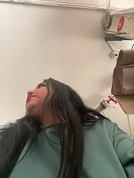 Snapshot of Kym_Owens chatting on 03/11/25, 08:09 Kym Owens online show from 03/11/25, 08:09