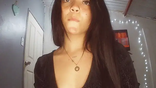 linzeysmith4 online show from 02/22/26, 03:20