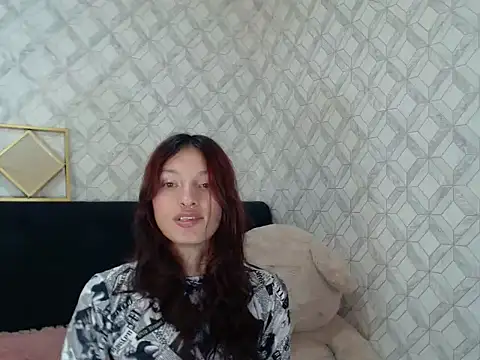 Emma-Wilson online show from 11/05/25, 06:27