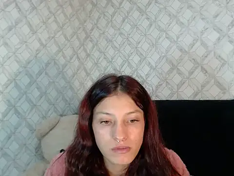 Snapshot of Emma-Wilson chatting on 02/15/26, 07:51 Emma-Wilson online show from 02/15/26, 07:51