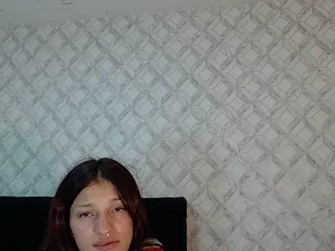 Snapshot of Emma-Wilson chatting on 02/15/26, 05:08 Emma-Wilson online show from 02/15/26, 05:08