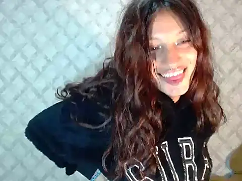 Emma-Wilson online show from 03/25/26, 05:07