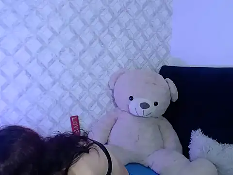 Emma-Wilson online show from 10/24/25, 03:49