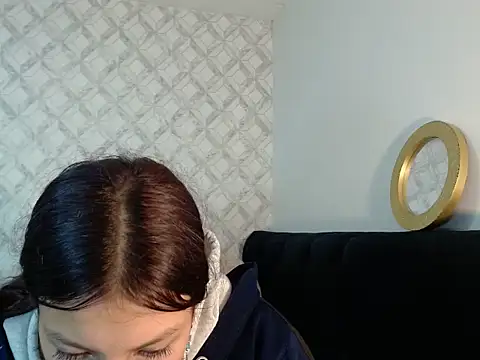 Snapshot of Emma-Wilson chatting on 02/20/26, 03:36 Emma-Wilson online show from 02/20/26, 03:36