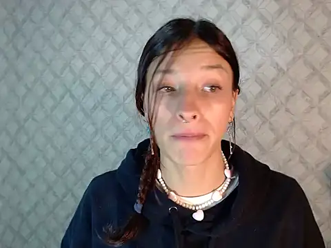 Snapshot of Emma-Wilson chatting on 05/12/26, 03:14 Emma-Wilson online show from 05/12/26, 03:14