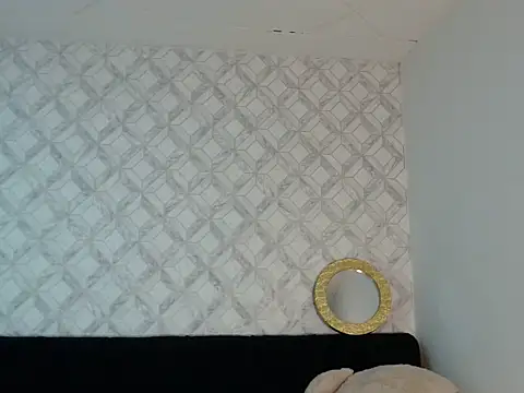 Snapshot of Emma-Wilson chatting on 01/19/26, 05:00 Emma-Wilson online show from 01/19/26, 05:00