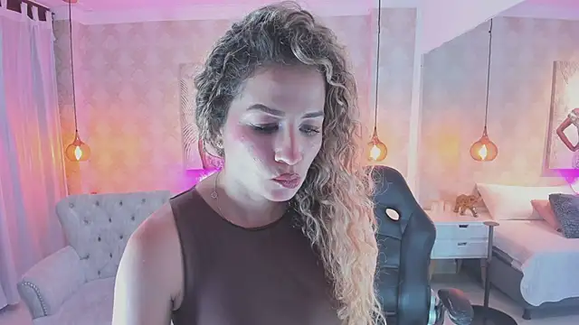 Shantall   online show from 02/13/26, 11:21