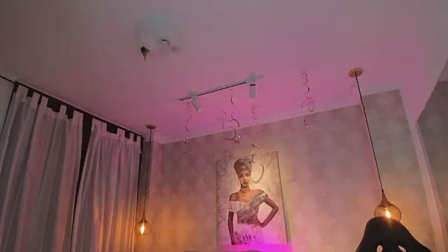 Shantall   online show from 02/06/26, 11:06