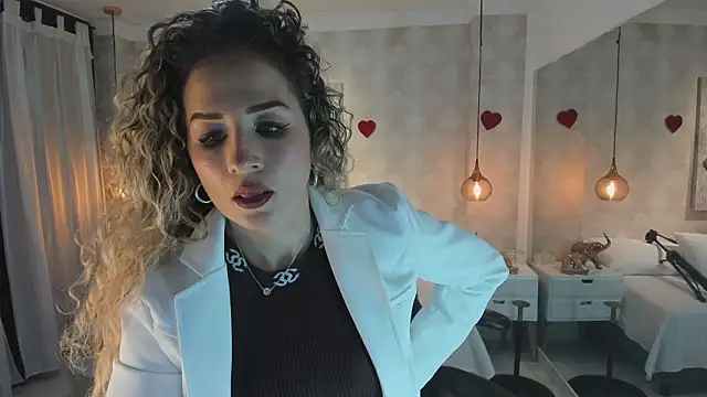 Shantall   online show from 03/05/26, 10:56