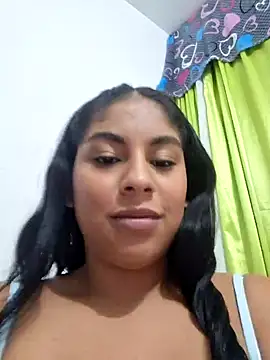 Snapshot of Angela_36 chatting on 12/03/24, 05:37 Angela 36 online show from 12/03/24, 05:37