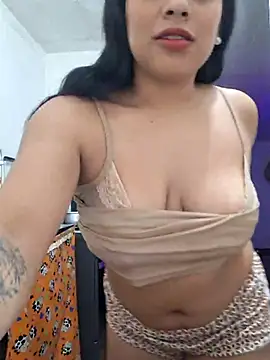 Snapshot of Angela_36 chatting on 12/06/24, 09:26 Angela 36 online show from 12/06/24, 09:26