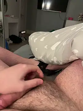 Snapshot of IrishManc chatting on 12/14/24, 06:46 IrishManc online show from 12/14/24, 06:46