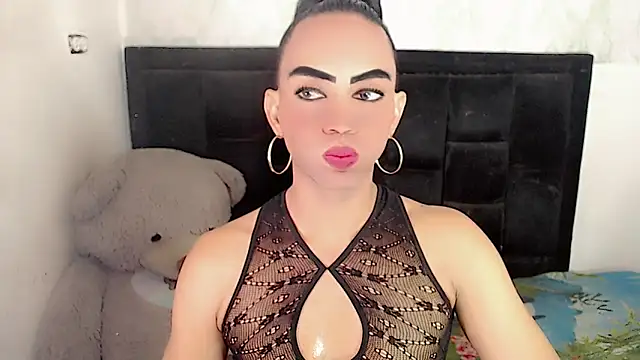 Michell Queen online show from 11/16/25, 07:46