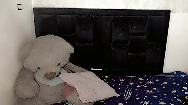 Michell Queen online show from 12/19/25, 11:18