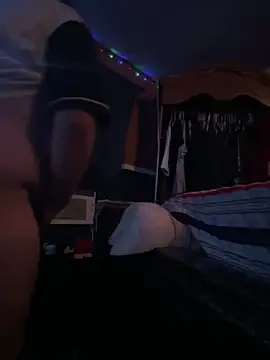 Snapshot of bigdickgio6923 chatting on 02/19/26, 01:46 bigdickgio6923 online show from 02/19/26, 01:46