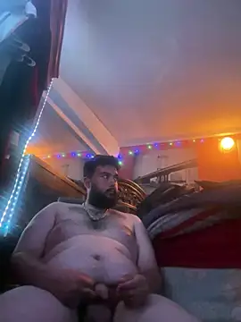 Snapshot of bigdickgio6923 chatting on 02/28/26, 02:22 bigdickgio6923 online show from 02/28/26, 02:22