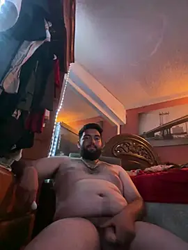 Snapshot of bigdickgio6923 chatting on 02/27/26, 12:44 bigdickgio6923 online show from 02/27/26, 12:44