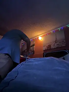 Snapshot of bigdickgio6923 chatting on 04/05/26, 02:51 bigdickgio6923 online show from 04/05/26, 02:51