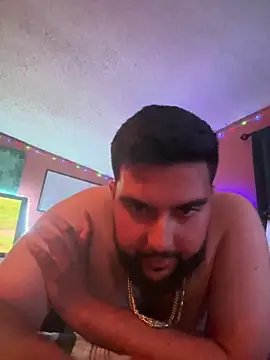 Snapshot of bigdickgio6923 chatting on 04/13/26, 12:58 bigdickgio6923 online show from 04/13/26, 12:58