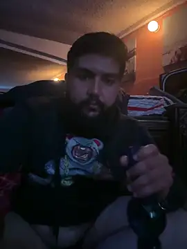 Snapshot of bigdickgio6923 chatting on 03/18/26, 11:16 bigdickgio6923 online show from 03/18/26, 11:16