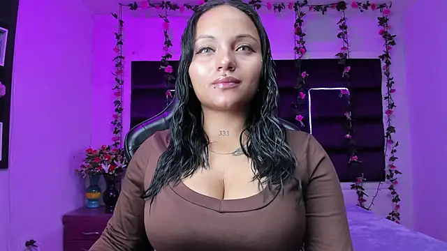 sweelanna   online show from 11/16/25, 01:21