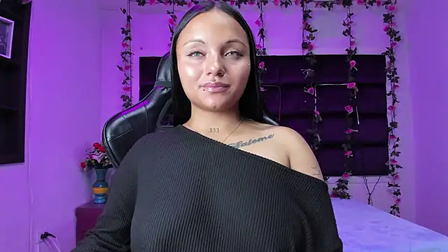 sweelanna   online show from 11/28/25, 01:39